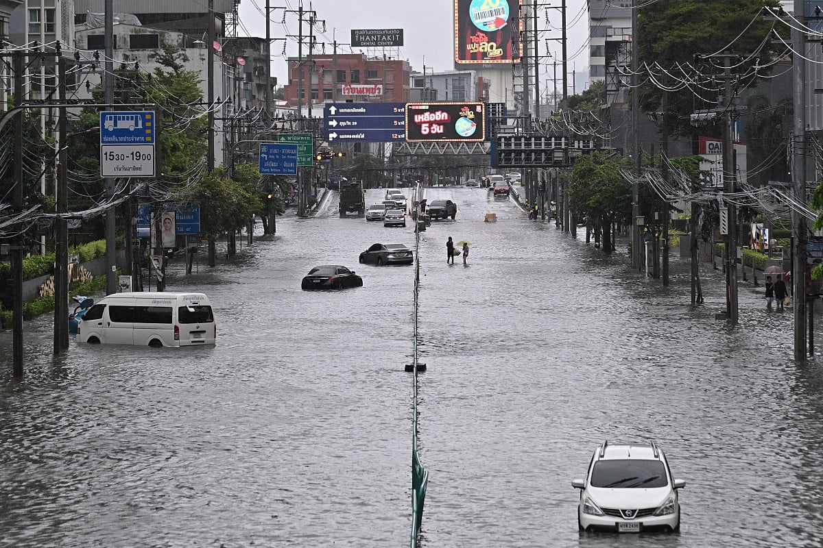 Bangkok declares disaster in all 50 districts as heavy rain triggers severe floods