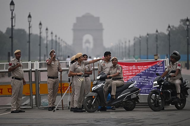 Delhi on High Alert: Metro Stations Closed, Security Tightened Ahead of ...