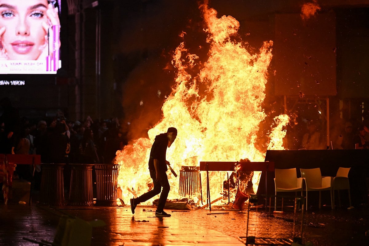 371 detained, 110 of them teens: Italy locks down its cities as cost-of-living rage spills into the streets