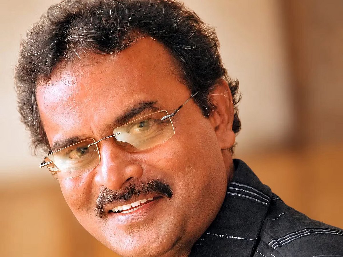 Singer Krishnaraj dies at 75: CM Vijay leads tributes