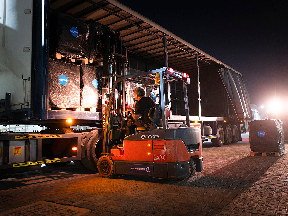 Dubai launches new air bridge to deliver winter aid to Gaza
