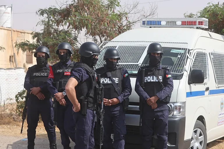 Jordanian Security Forces Arrest Three Suspects After Fierce Gun Battle ...