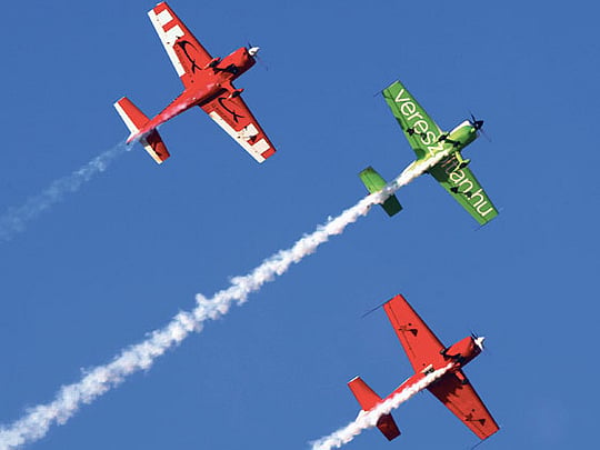 Hungarian pilot Veres wins top prize at Al Ain Aero GP race