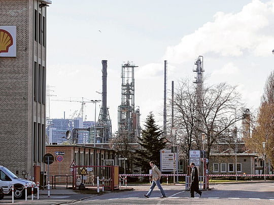 Shell plans to raise Iraq field output