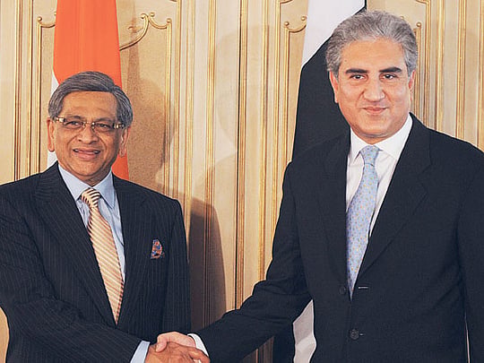 Indian and Pakistani ministers make little progress in talks