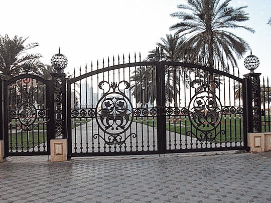 Al Majaz Park's closed gates serve no purpose