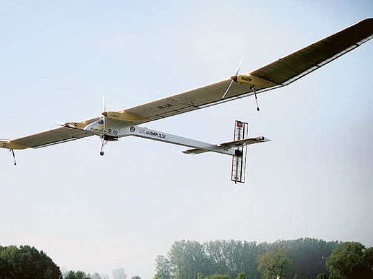 Solar plane begins first transcontinental flight