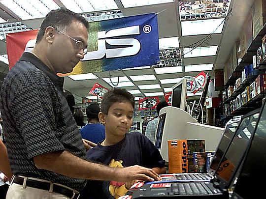 Regional computer shipments rise 4.8% in second quarter