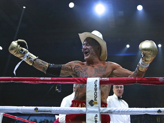 Mickey Rourke returns to boxing, wins