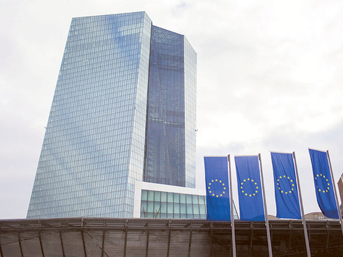 Europe against the ropes