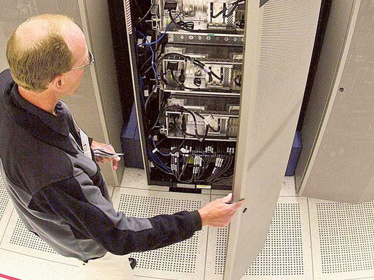 August 15, 2001: World’s fastest computer is unveiled