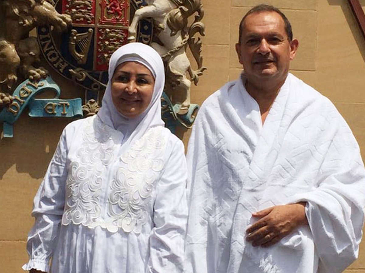 Simon Collis becomes first UK ambassador to perform Haj