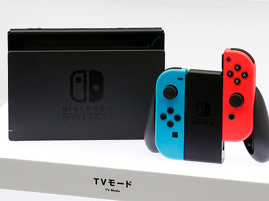 Game Masters: To Switch or not to Switch