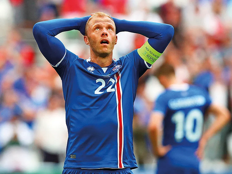 199★サッカー★eidur gudjohnsen★prostars Eidur Gudjohnsen | Lost Rookie of The Week - Topps Ripped