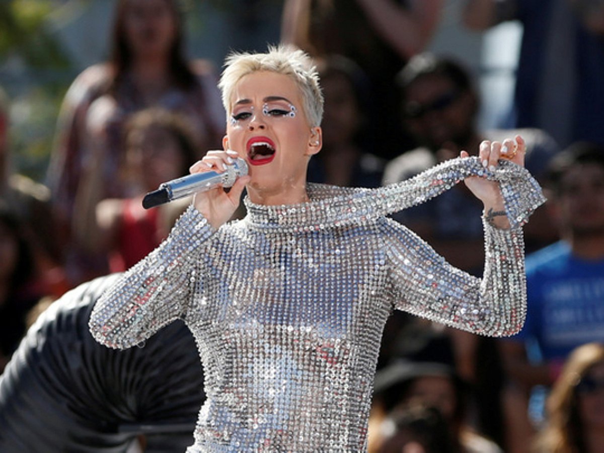 Ar Chart Katy Perry’s ‘Witness’ tops Billboard chart