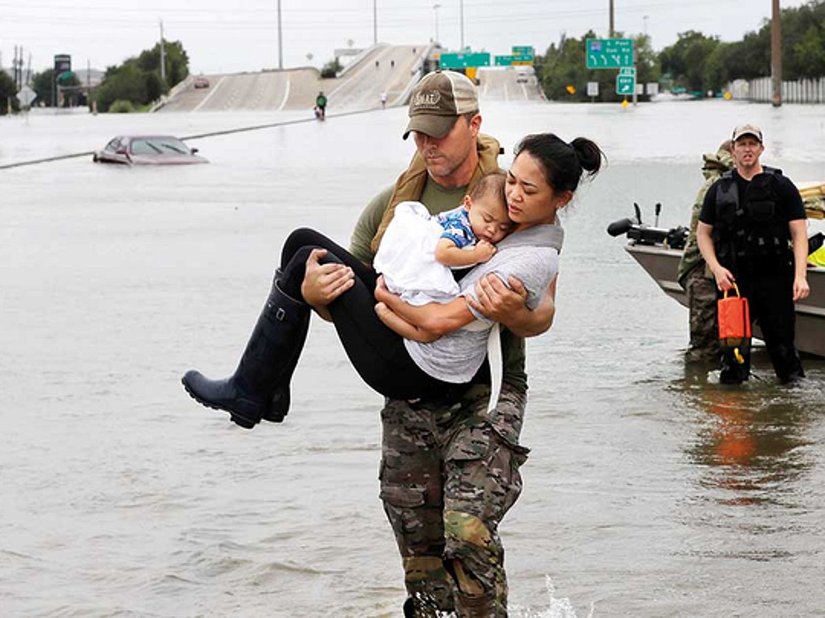Two Rescue Infant Photo of mother and baby’s rescue becomes symbol of storm
