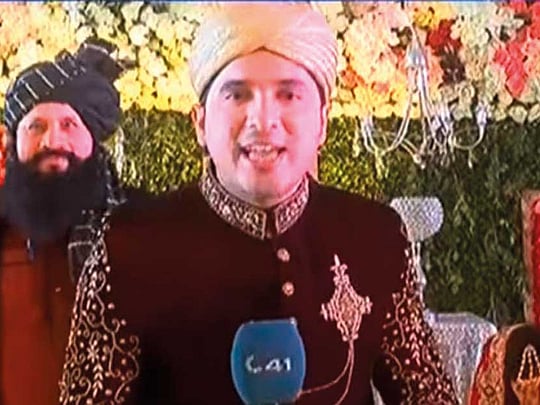 Pakistani reporter covers his own wedding on TV, interviews wife and ...