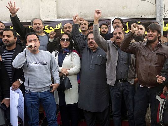 Pakistani journalist critical of government seized outside home