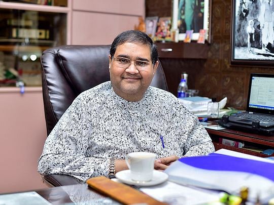 Prakash Lulla : The multi-millionaire Indian businessman carrying his ...