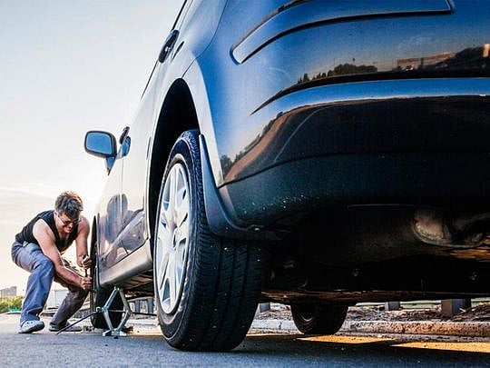 10 things you should always keep in your car
