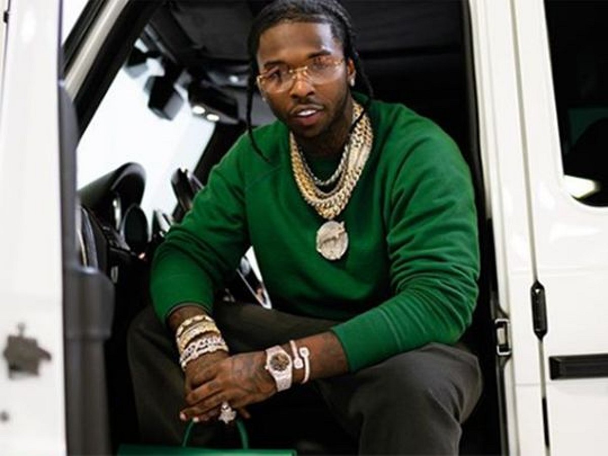 12 albums released after the death of an artist