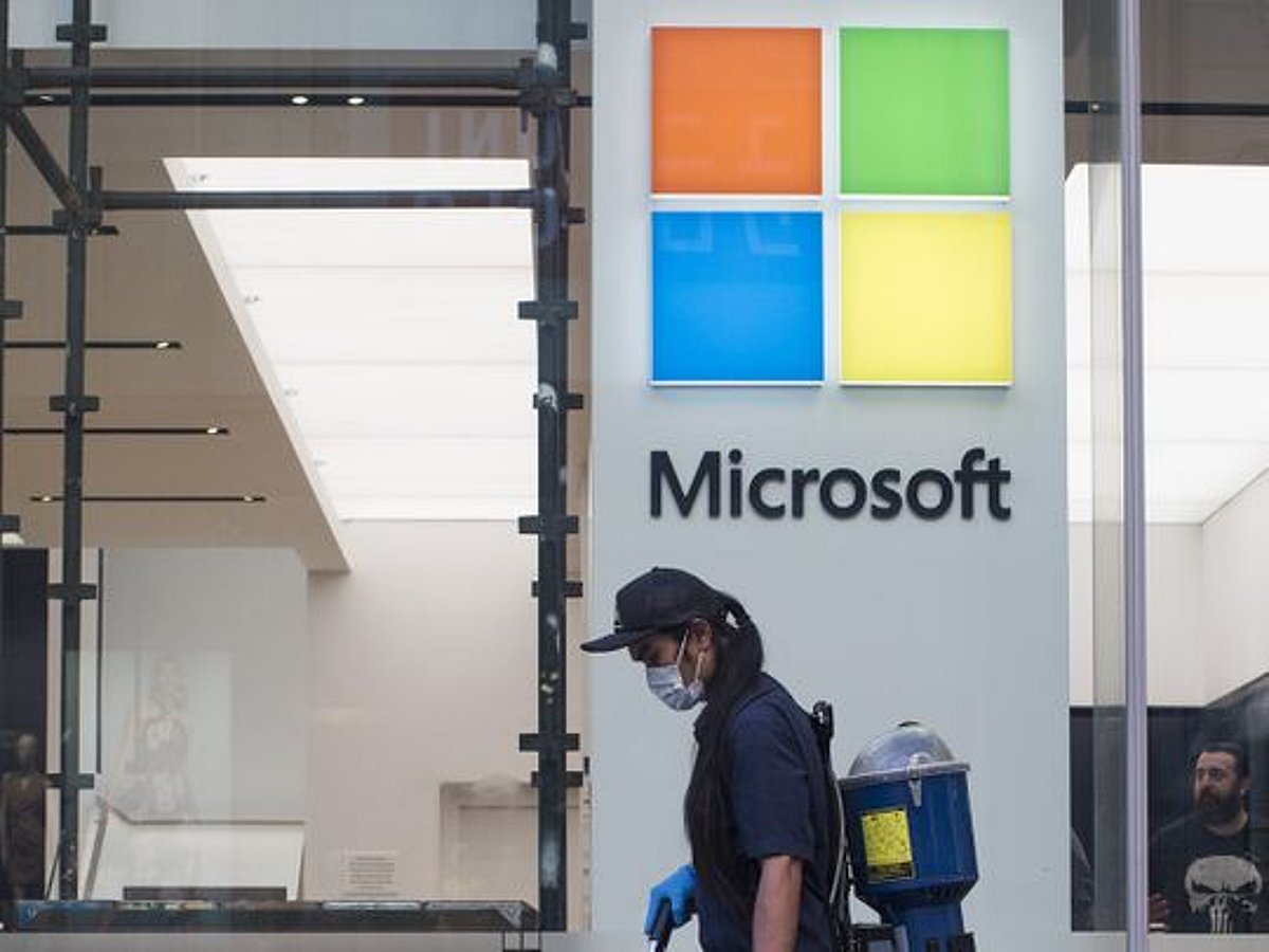 Microsoft continues layoff, cuts about 1,000 jobs