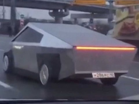Elon Muscovite! Russians convert Lada into their very own Tesla Cybertruck!