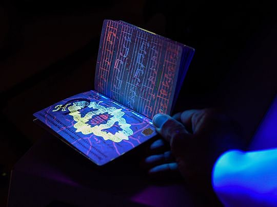 Video: This is how Dubai detects fake passports in 15 seconds