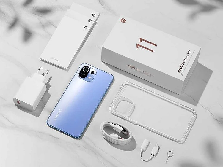 Xiaomi 11 Lite 5G NE is a handy, powerful and trendy flagship