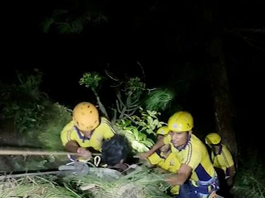 India bus accident: 25 dead after wedding bus falls into gorge