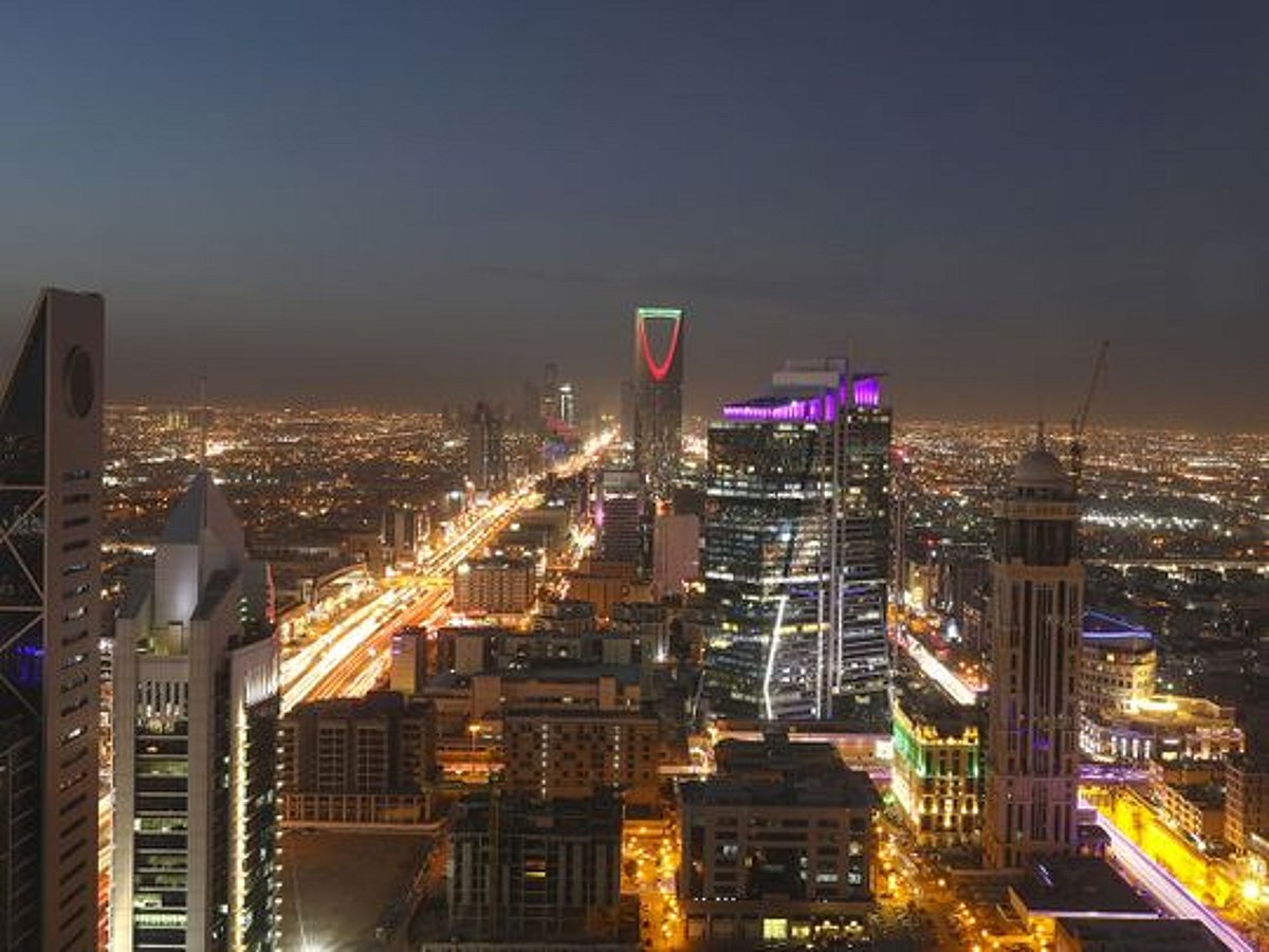 Saudi Arabia: New ‘Riyadh Bus’ service now in operation – all you need ...