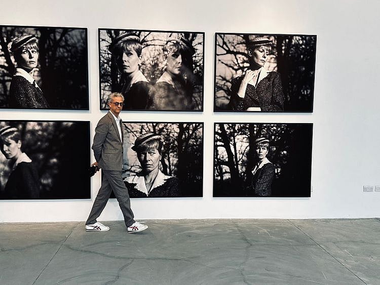アート・デザイン・音楽 photographs by max vadukul Through the intriguing lens of Max Vadukul