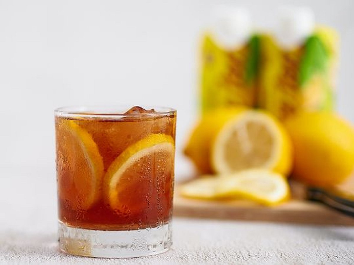 Quick and easy refreshing iced tea recipe