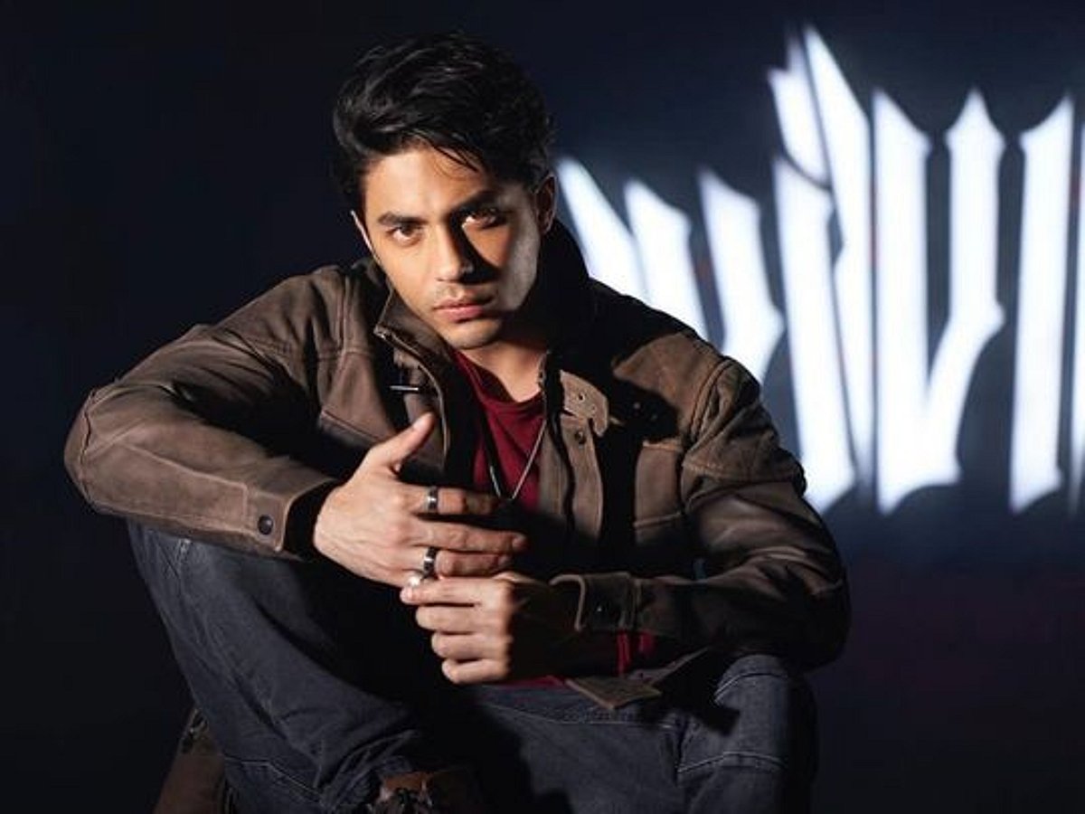 Shah Rukh Khan's son Aryan Khan celebrates shoot wrap of his ...