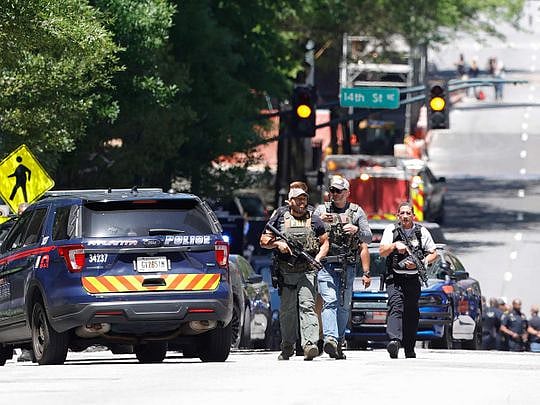 1 dead, 4 hurt in shooting inside Atlanta medical building