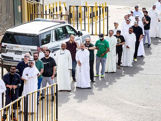 Kuwaitis vote for new parliament in hope of ending stalemate
