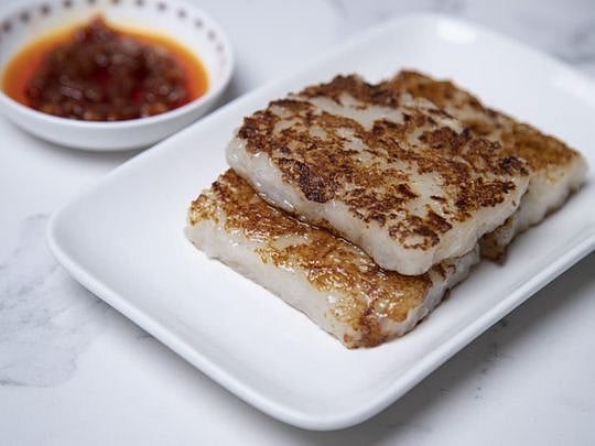 Don’t know what to do with radish? Try this Chinese radish cake recipe