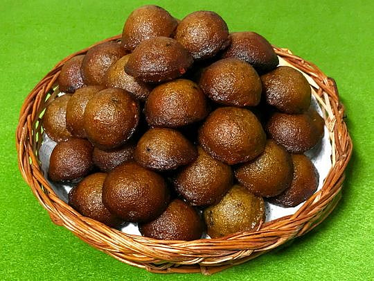 Video guide to Kerala’s popular Unniyappam or fried sweet rice balls