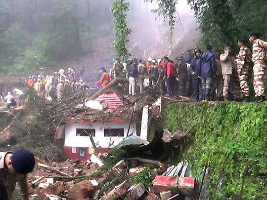 Video: 9 dead as temple collapses in rain-hit Shimla, several feared ...