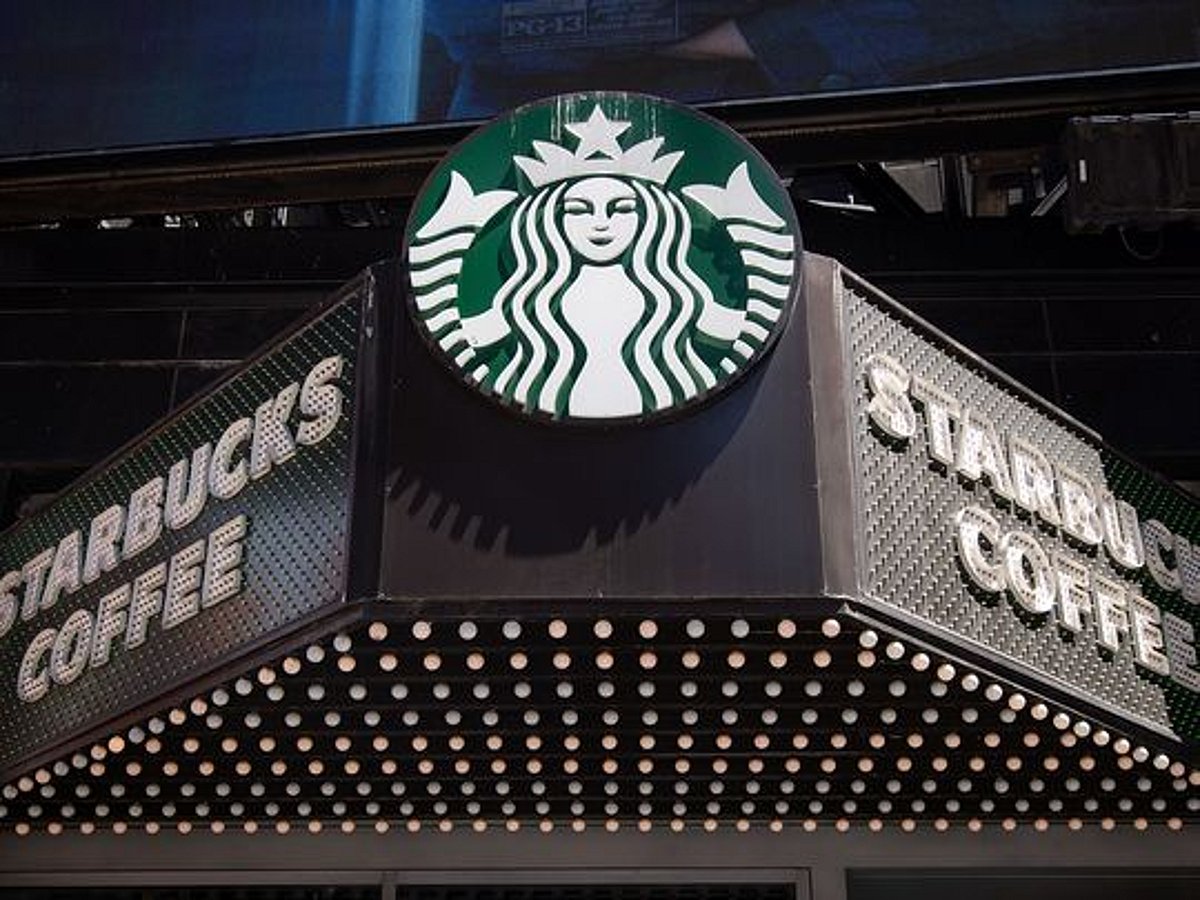 Starbucks weighs stake sale, IPO options for Japan business - Bloomberg