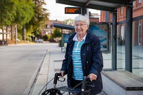 Daily Walking May Worsen Cough in COPD When Black Carbon Is High