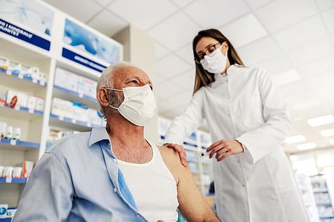 Los refuerzos de COVID protegen a las personas con cáncer