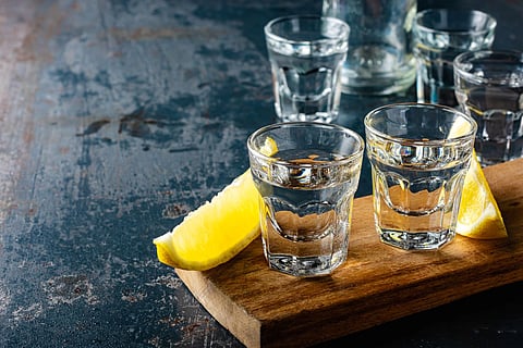 alcohol liquor shots 