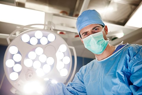 surgery surgeon