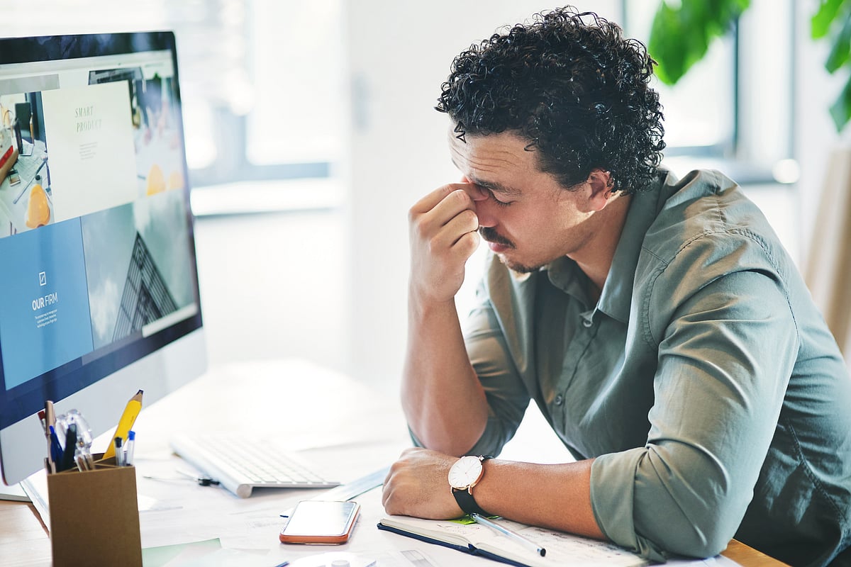 Folks Often Hide Infectious Illness at Work, Socializing