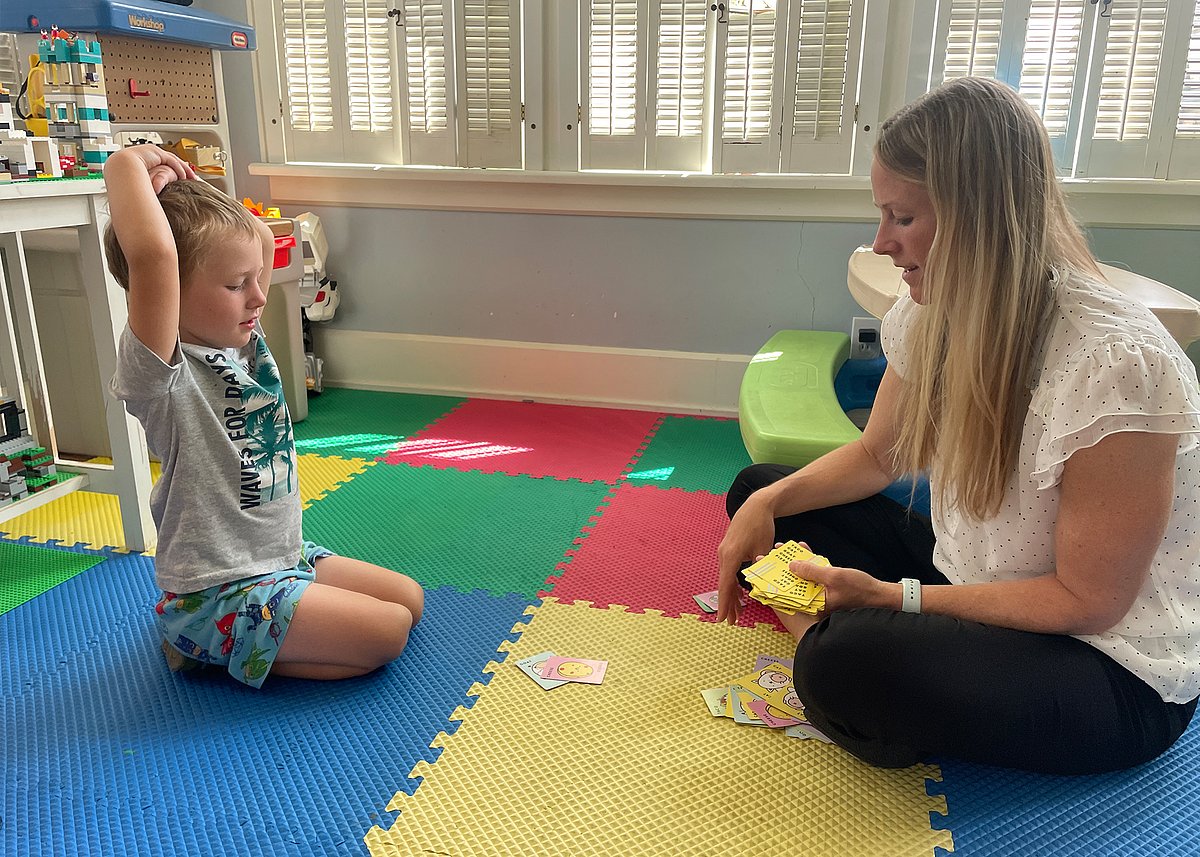 Drive to Be 'Perfect' Parent Isn't Healthy, Survey Finds