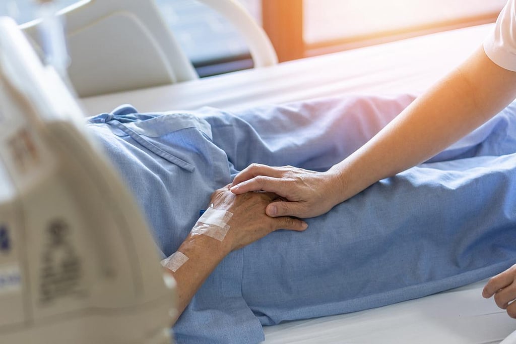 Dementia May Impact Surrogates' Decisions on Life-Sustaining Treatment