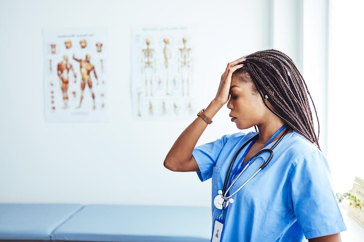 Why Doctors Are Quitting At An Earlier Age