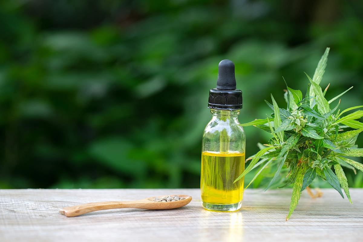THC/CBD Combo Might Ease Agitation In Late-Stage Dementia