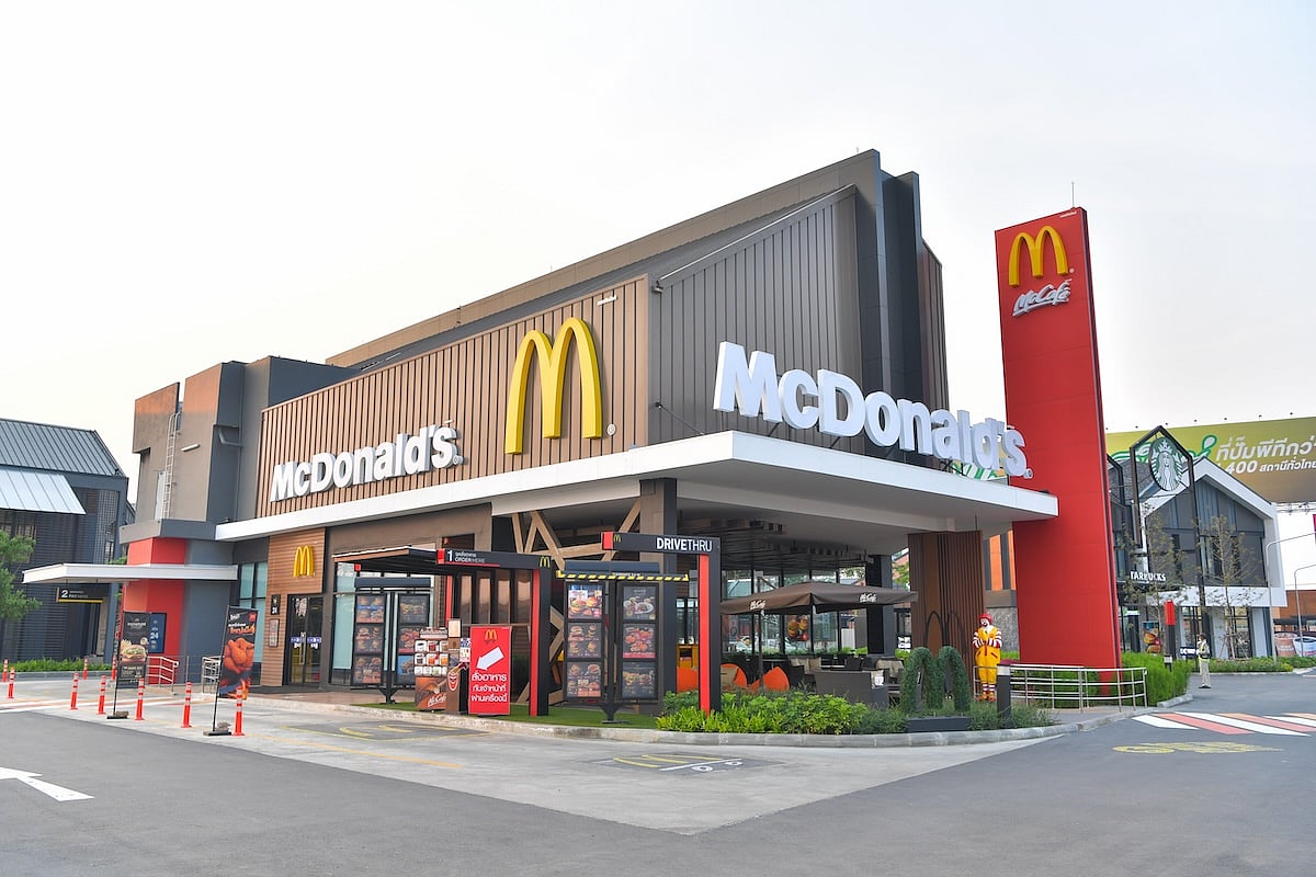One Dead, 10 Hospitalized in E. Coli Outbreak Linked to McDonald's Quarter Pounders